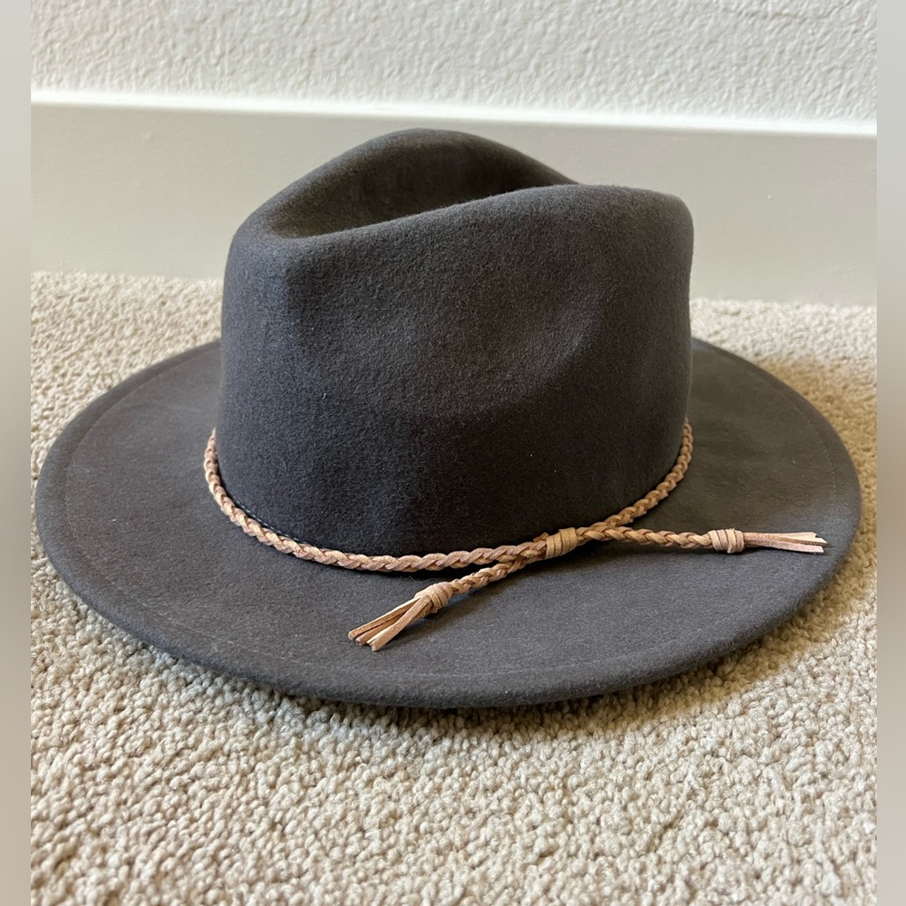 Anthropologie Sunhat - great condition, gray